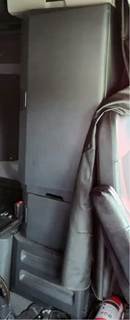 Freightliner Cascadia 126 Sleeper Part