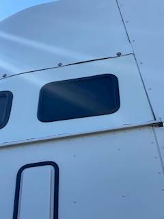 International 9400i Sleeper Part