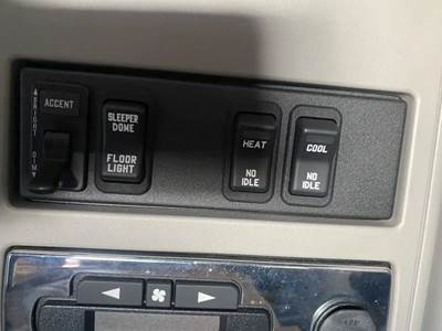 International LT625 Sleeper Part