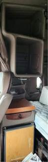 Kenworth T2000 Sleeper Part