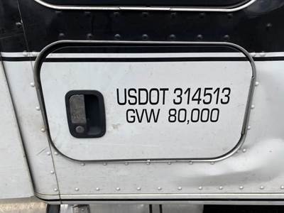 Kenworth T680 Sleeper Part