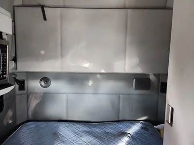 Kenworth T680 Sleeper Part