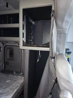 Peterbilt 384 Sleeper Part