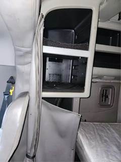 Peterbilt 384 Sleeper Part