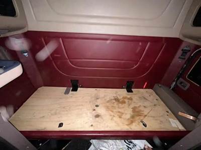 Peterbilt 386 Sleeper Part