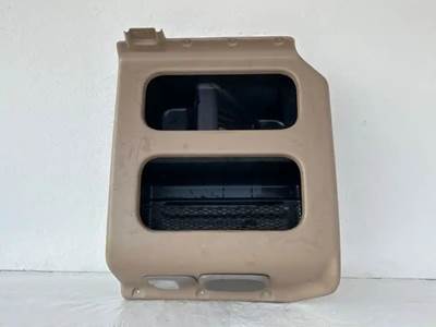 Peterbilt 386 Sleeper Part