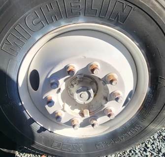 Chevrolet C7500 Right Spindle