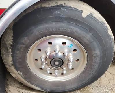 E-One Right Spindle for a 2001 E-One Fire Truck