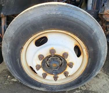 Ford F-700 Right Spindle for a 1997 Ford F700