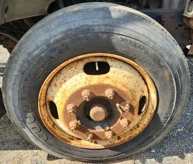 Ford F-700 Right Spindle for a 1996 Ford F700