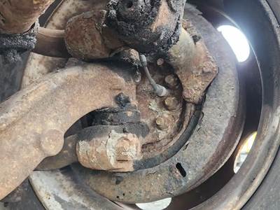 Ford F-750 Left Spindle