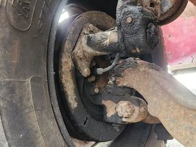 Ford F-750 Right Spindle