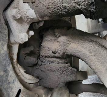 Ford F-750 Right Spindle