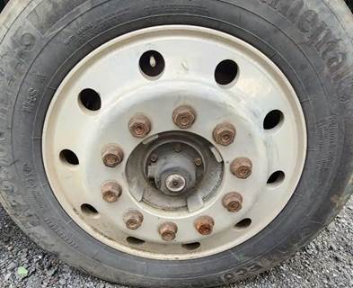 Freightliner 114SD Right Spindle