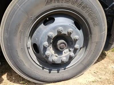 Freightliner Cascadia 113 Right Spindle