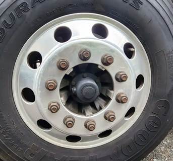 Freightliner Cascadia 113 Right Spindle