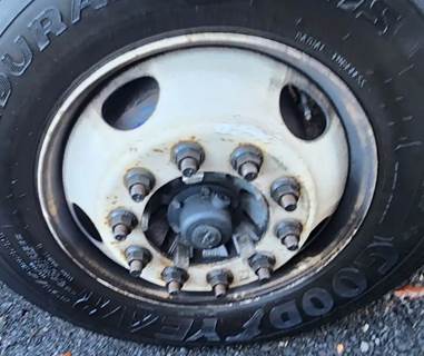 Freightliner Cascadia 113 Right Spindle