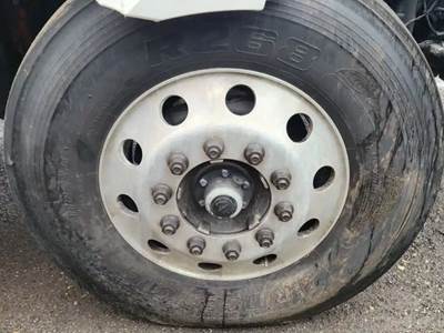 Freightliner Cascadia 116 Right Spindle