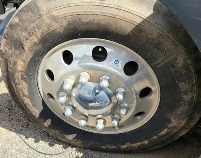 Freightliner Cascadia 116 Left Spindle for a 2022 Freightliner Cascadia 116 Day Cab