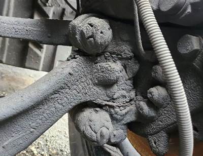 Freightliner Cascadia 116 Left Spindle for a 2019 Freightliner Cascadia 116 Day Cab