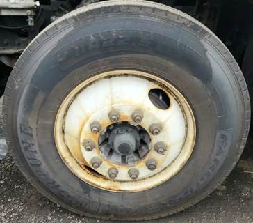 Freightliner Cascadia 125 Left Spindle