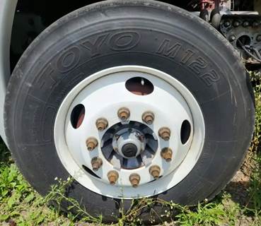 Freightliner Cascadia 125 Right Spindle