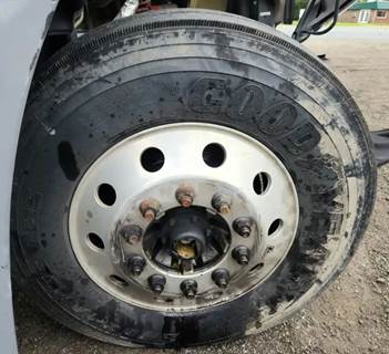 Freightliner Cascadia 125 Right Spindle