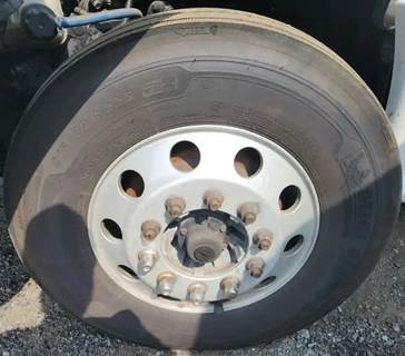 Freightliner Cascadia 125 Left Spindle