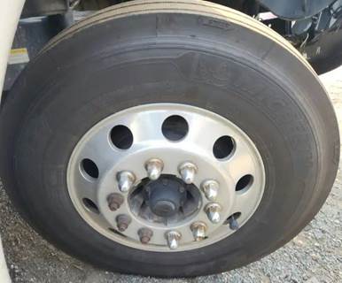 Freightliner Cascadia 125 Right Spindle