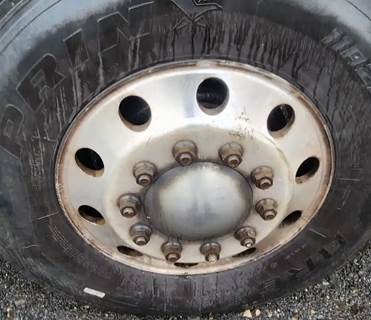 Freightliner Cascadia 125 Right Spindle