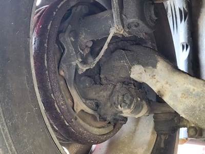 Freightliner Cascadia 125 Right Spindle