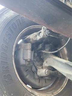 Freightliner Cascadia 125 Right Spindle