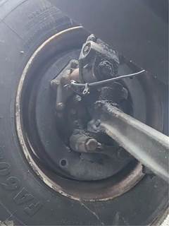 Freightliner Cascadia 125 Right Spindle