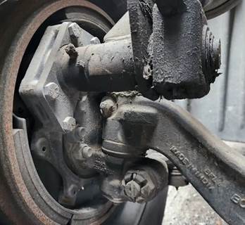 Freightliner Cascadia 125 Right Spindle