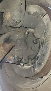 Freightliner Cascadia 125 Left Spindle