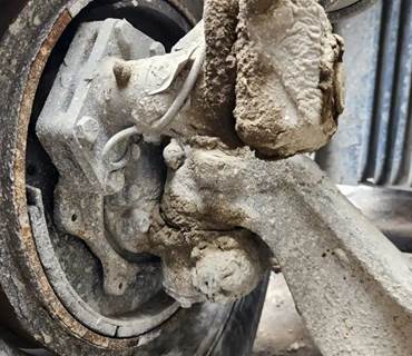 Freightliner Cascadia 125 Right Spindle