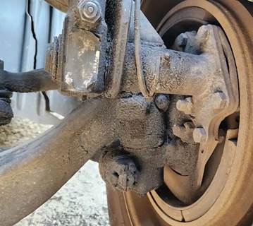 Freightliner Cascadia 125 Left Spindle
