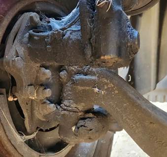 Freightliner Cascadia 125 Right Spindle