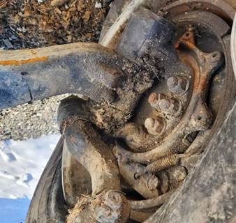 Freightliner Cascadia 125 Right Spindle