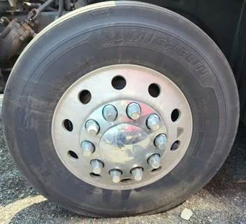 Freightliner Cascadia 126 Left Spindle