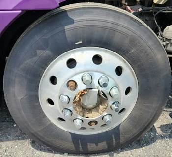 Freightliner Cascadia 126 Right Spindle