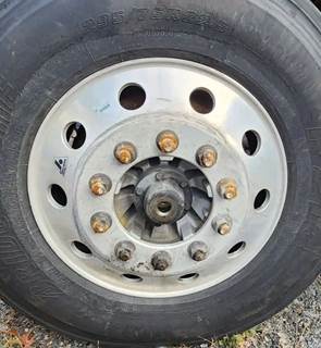 Freightliner Cascadia 126 Left Spindle