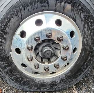 Freightliner Cascadia 126 Right Spindle