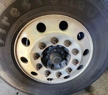 Freightliner Cascadia 126 Left Spindle