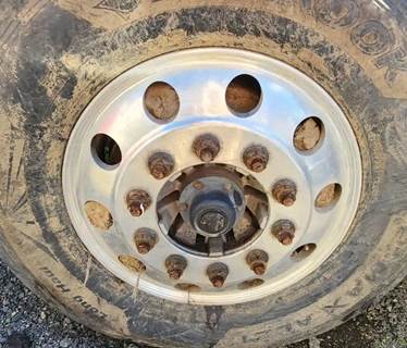 Freightliner Cascadia 126 Right Spindle