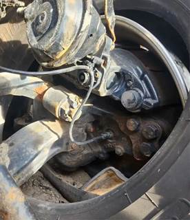 Freightliner Cascadia 126 Left Spindle