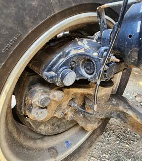 Freightliner Cascadia 126 Right Spindle