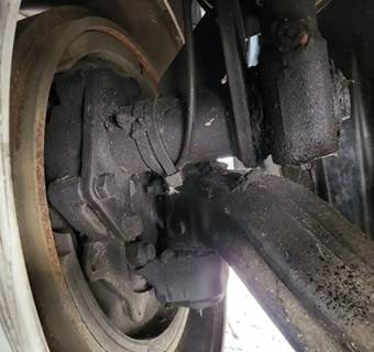 Freightliner Cascadia 126 Right Spindle