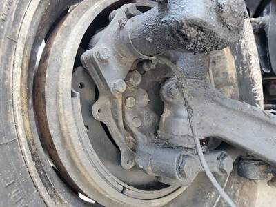 Freightliner Cascadia 126 Right Spindle