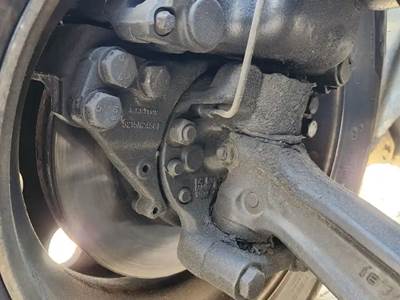 Freightliner Cascadia 126 Right Spindle